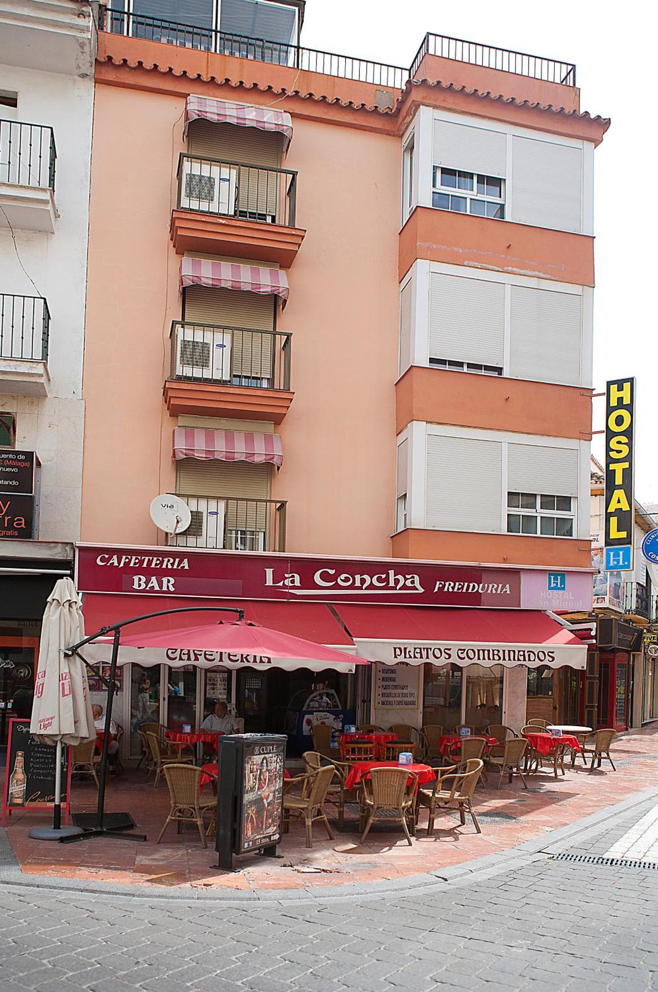 Hostal San Miguel By Croma Estepona Luaran gambar